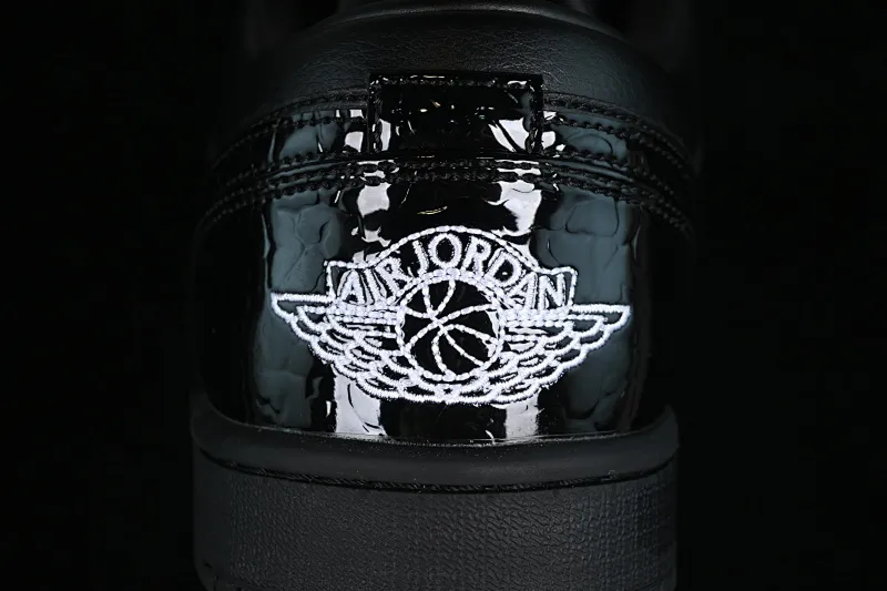 All categories Air Jordan Jordan series basketball shoes Air Jordan 1 Low Air Jordan 1 Low "Black Croc" AJ1 Joe 1 crocodile black low-top cultural casual sneakers HJ7743-010